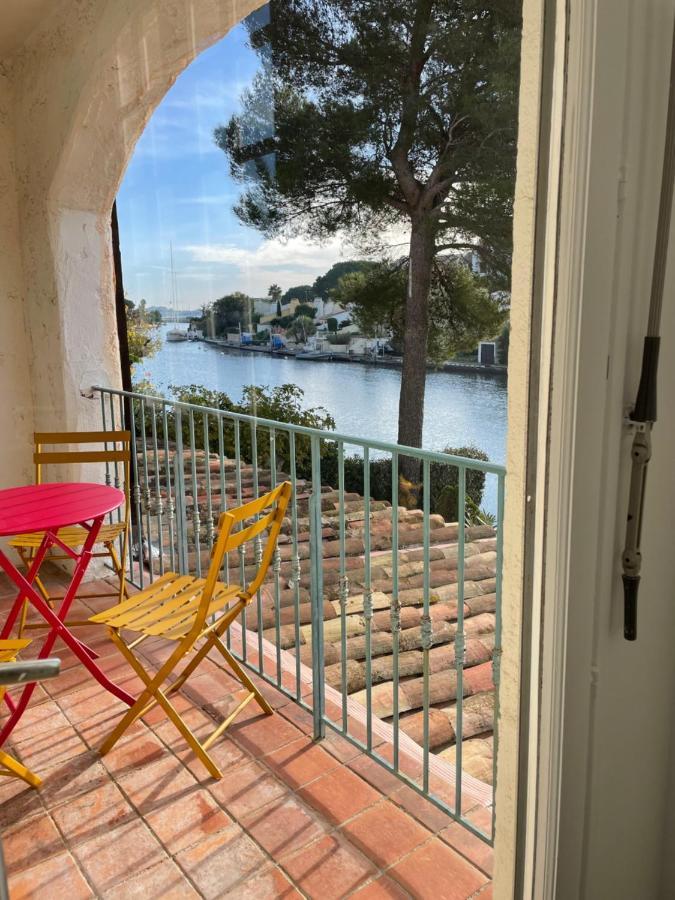 Appartement Centre Port-Grimaud Avec Vue Magnifique Sur La Giscle Luaran gambar