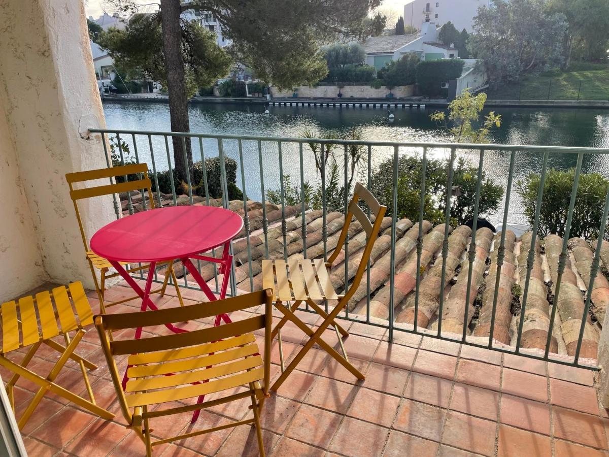 Appartement Centre Port-Grimaud Avec Vue Magnifique Sur La Giscle Luaran gambar